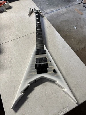 Guitarra Eléctrica Jackson Pro Corey Beaulieu King V KV7Q de 7 Cuerdas, Dañada Foto 1 de 4