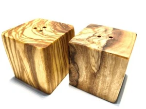 Salz- und Pfefferstreuer WÜRFEL 2er Set Olivenholz neu & OVP - Bild 1 von 3