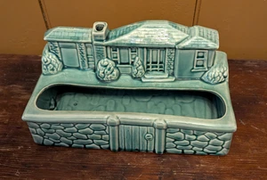 Cepillo raro Mccoy Pottery # 887 maceta de colección pared de piedra de casa verde 11" x 5" años 50 - Imagen 1 de 7
