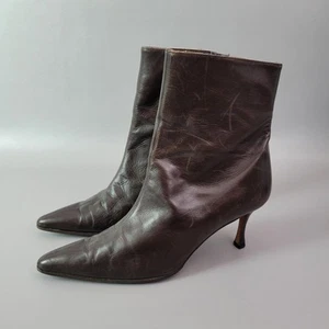 Ladies Manolo Blahnik Brown Leather Bootie Size 37.5 Kitten Heel Zip Pointed Toe - Picture 1 of 17