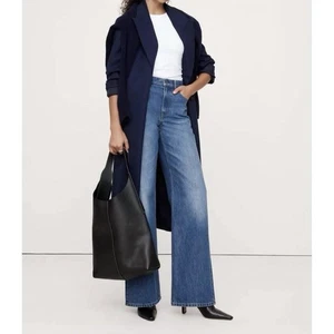 Pantalones de mezclilla Banana Republic tiro alto rígidos pierna ancha lavado medio nuevos con etiquetas talla 29 largos - Imagen 1 de 7