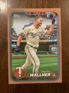 Matt Wallner Gold 2024 Topps Serie 1/2024 Minnesota Twins #91 - Imagen 1 de 3