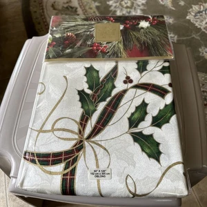 LENOX 60x120" Rectangle Christmas Holiday Nouveau Fabric Tablecloth NIB $110 - Picture 1 of 6