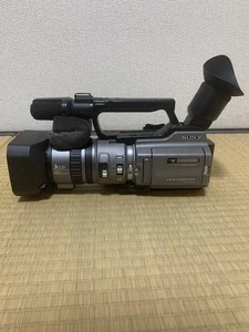SONY Handycam DCR-VX2100 3CCD miniDV Camcorder Tested w/ Battery, charger Used - Picture 1 of 5