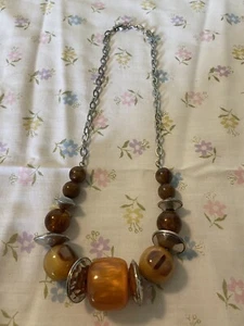 BIS ZU 20 ZOLL STATEMENT STÜCK VON NEXT IN SILBER PLATTE + LUCITE PERLEN HALSKETTE CHOKER - Bild 1 von 4