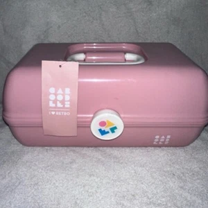 Nuevo con etiquetas Estuche Caboodles 5626 Classic on the Go Girl I Love Retro Millennial Rosa - Imagen 1 de 7