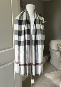NWT Auth Burberry Half Mega Check Silk Cashmere 175x50 Cm - Picture 1 of 14