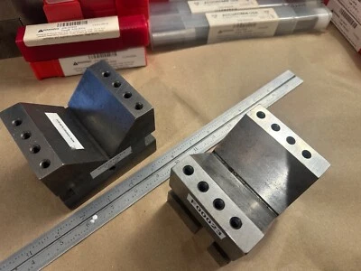 SET OF V-BLOCKS 4" X 3" X 3" MACHINIST - Image 1 of 4