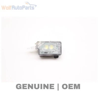 2017-2024 AUDI A4 QUATTRO - Right Interior DOOR Light 8W0947134 - Image 1 of 4