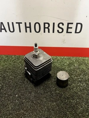 Stihl Bg45 Bg55 Bg85 Petrol Hand Held Leaf Blower Cylinder & Piston - Image 1 of 4