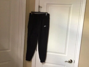 Nike Unisex Kid's Solid Sportswear Club Knit Joggers Black XL - EUC - Picture 1 of 4