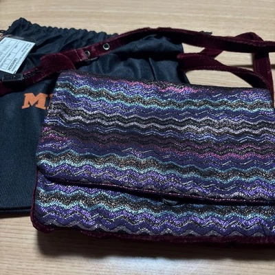 Missoni Glitter-Filled Wave Pattern Party Bag Limited Edition A popular product - Image 1 of 3