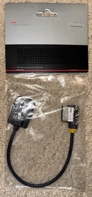 Cable adaptador Lightning de interfaz de música original Audi PARA 2011-2018 Audi A8 / S8 Foto 1 de 3