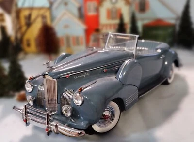 Packard One Fifty 1941 convertible escala 1/18 por Signature Foto 1 de 4