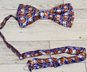 New York Islanders Bill Torrey Bowtie Memorabilia Bow Tie Authentic SGA NHL - Picture 1 of 5