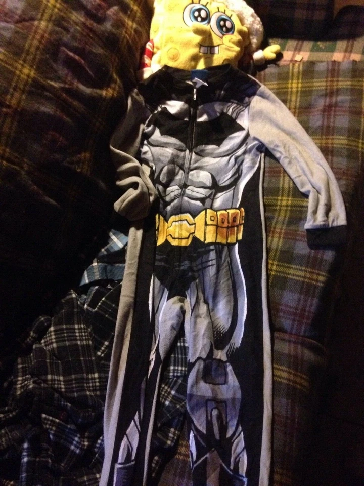 Usado DC Comics Superhéroe Batman Suave Acogedor Pijama Mono Niño Disfraz OneZ Foto 1 de 1