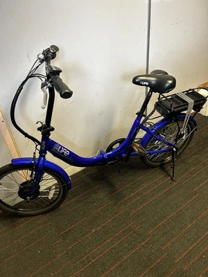 BARGAIN Folding Bike Tourer Blue Step Through Steel Frame 6Gears Used few times - Image 1 of 4
