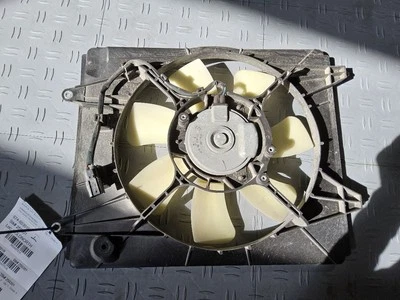 Conjunto de ventilador condensador Honda CR-V 2015-2016 2,4 L diestro Foto 1 de 4