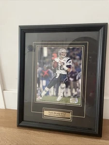 Tom Brady - Frame - Patriots - Picture 1 of 2