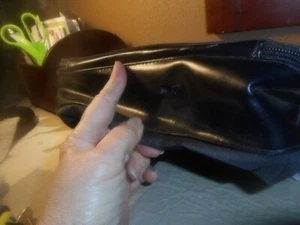 Avon Women's Handbags BLACK FAUX LEATHER/SYNTHETIC FABRIC SHOULDER BAG NOS - Picture 1 of 8