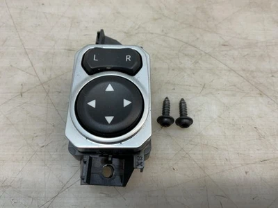 Оригинальный переключатель зеркала с электроприводом для Jeep JT Gladiator 68282215AB 2020-2023 060056 - Изображение 1 из 4