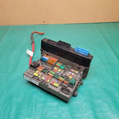 2007-2013 BMW 328I Front Power Distribution Fuse Box Relay Junction Block OEM - Image 1 of 4