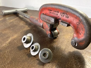 RIDGID 2A Steel Pipe Cutter 1/8”-2” Heavy Duty w/ 4 Cutting Wheels No. 1-2 USA - Picture 1 of 19