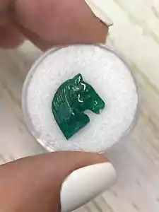 4.28 Carat 16x13mm Hand Carved Natural Colombian Emerald Horse Head Sculpture - Picture 1 of 10
