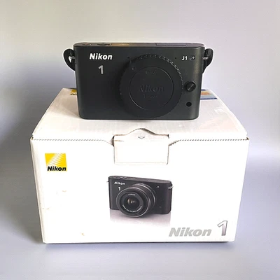 Nikon 1 J1 full HD system camera body/body digital camera black 5604 shutter count - Image 1 of 2