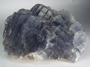 2184 KARAT NATÜRLICHER KUBISCHER FLUORIT CLUSTER AUS PAKISTAN, (F-82). - Bild 1 von 9
