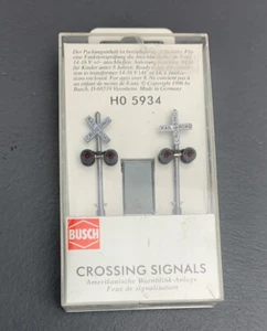 HO Scale Busch 5934 United States Style Crossing Signals 2 w/Control Unit HO3562 - Picture 1 of 7