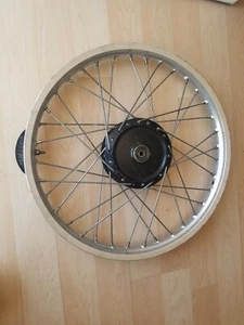 1980 suzuki pe175 front wheel - Picture 1 of 10