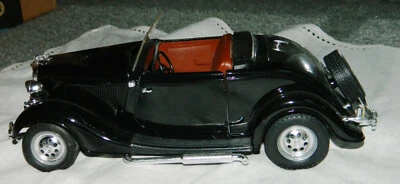 1934 DIECAST Ford V8 Roadster 9" Long BLACK Solido France FORD MOTOR CO 1/19  - Image 1 of 4