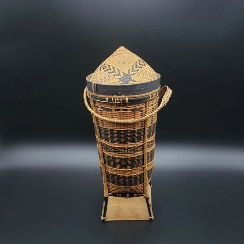 VTG Hand Woven & Signed Small Traditional Basket w/ Lid, Stand and Strap - 1967 Cover