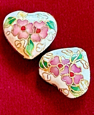 Pair Cloisonné White Gold Floral Enameled Hearts 15mm Banded Never Strung Vtg. - Image 1 of 3