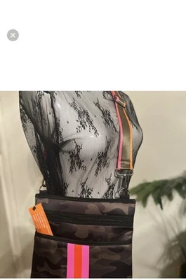 Неопреновая камуфляжная сумка через плечо Haute Shore с 2 ремнями - Изображение 1 из 4