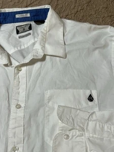Volcom Men's Size XL Shirt Classic Fit Long Sleeve White Logo Outdoor Surf - Picture 1 of 11