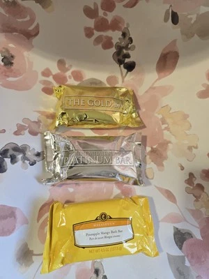 Novo Lote De 3 BARRAS DE SABÃO MELALECUCA PLATINA Cada 4,5 oz Selado  - Imagem 1 de 3