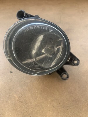 2005-2007 VOLVO S40 V50 / 2008-2010 C70 C30 Front Fog Light 30698628 Passenger  - Image 1 of 4