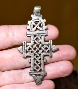Colgante Cruz Metal Cristiano Ortodoxo Copto Etíope Hecho a Mano Etiopía África - Imagen 1 de 4
