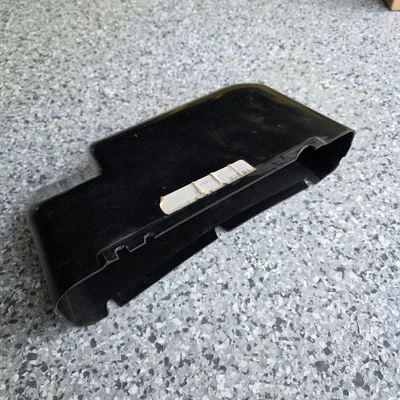 Caixa de luvas Empi para 1968-77 Standard Beetle 71-72 Super Beetle - 111857101K - Imagem 1 de 4