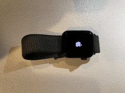 Apple Watch SE (2nd Generation) 40mm Aluminum Case with Sport Loop - Image 1 of 2
