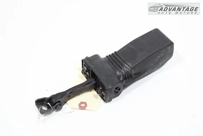 AUDI A5 SPORTBACK 2018-2023 PUERTA DELANTERA IZQUIERDA LADO DEL CONDUCTOR TAPÓN DE RETENCIÓN OEM Foto 1 de 4