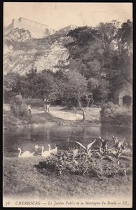 CHERBOURG 50 Jardin et Montagne du Roule CPA animée écrite à Mlle M. BERNET 1907 - Imagen 1 de 2