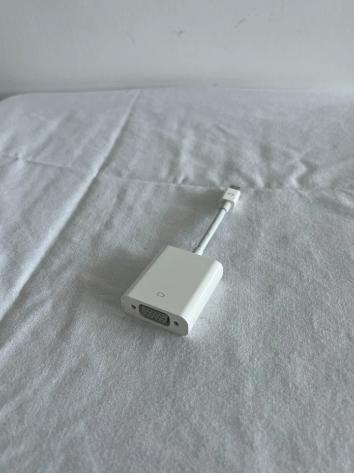 Genuine Apple DisplayPort to VGA Adapter - Image 1 of 4