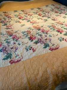 ANTIQUE YELLOW, ORANGE & BRIGHT COTTON HAND PIECED & STITCHED QUILT 84"X 84" - Picture 1 of 11