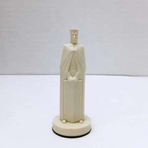 Peter Ganine Conqueror Medieval Sculpted Pawn Chess Piece White Vintage 1962 - Picture 1 of 5