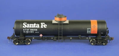 American Limited Models 1819 HO Scale ATSF GATC Tank Car Orange Band Car #98056 - Image 1 of 2