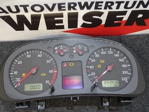 Tacho Kombiinstrument VW GOLF IV 1.4 16v Bj00 241.416km 1J0920822 0263618180 - Bild 1 von 9