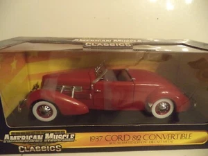 AMERICAN MUSCLE CLASSICS 1:18 1937 CORD 812 CONVERTIBLE Red in BOX - Picture 1 of 5